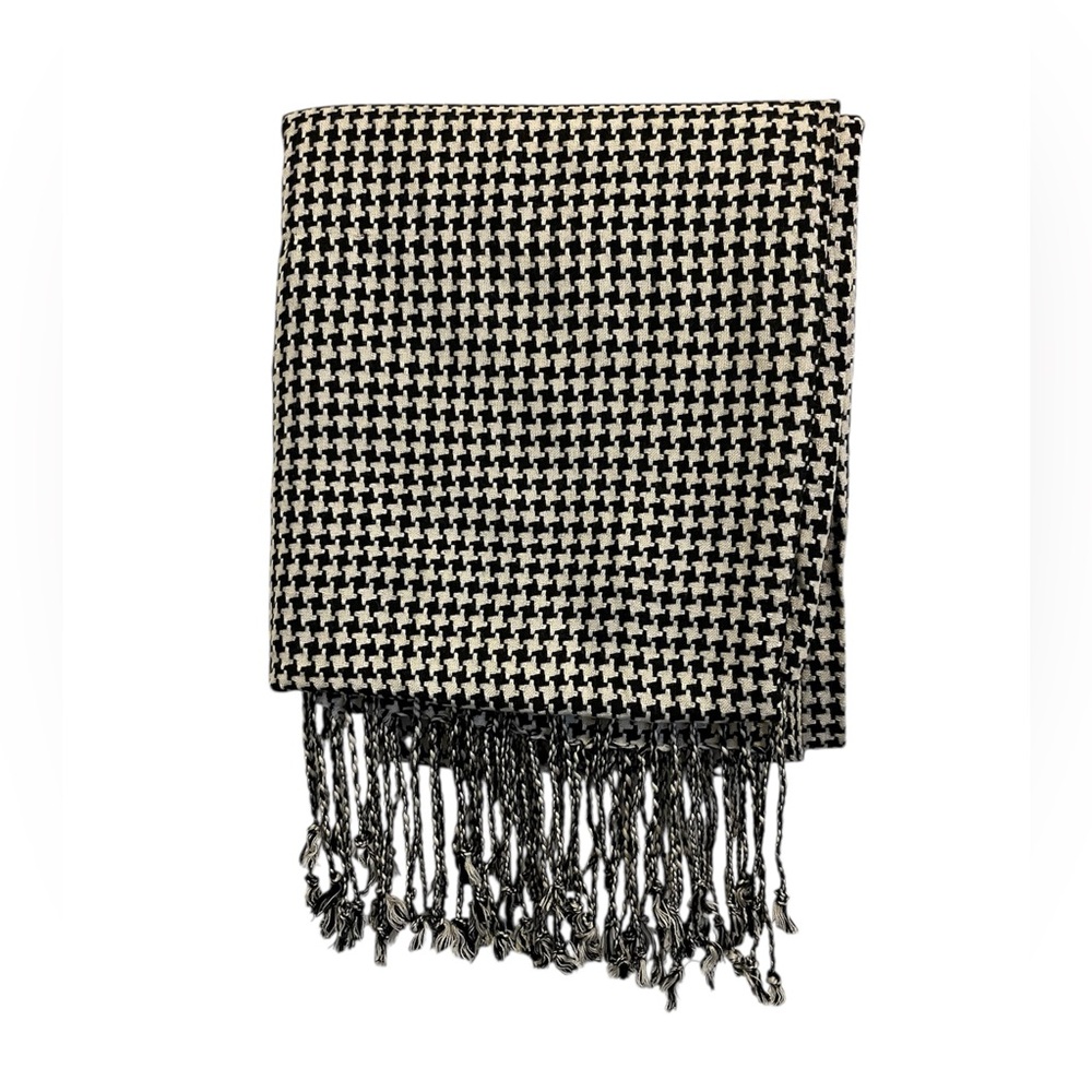 Collection XIIX Monochrome Houndstooth Scarf